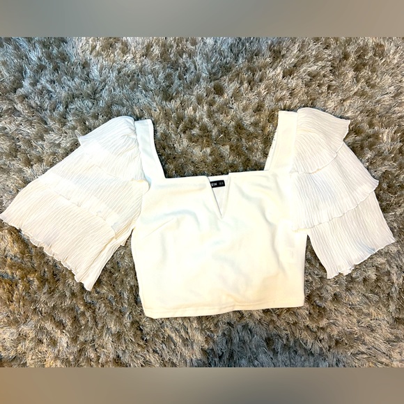 Tops - NWOT White Blouse With Ruffle 3/4 Sleeves Size XS